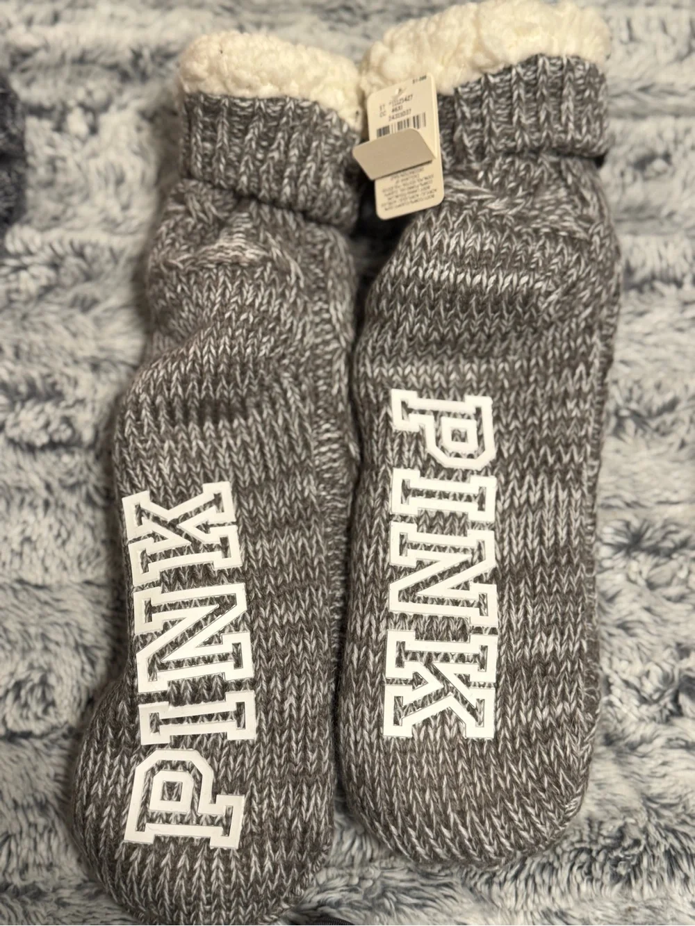 PINK Victoria's Secret Gray Knit Sherpa-Lined Cozy Socks